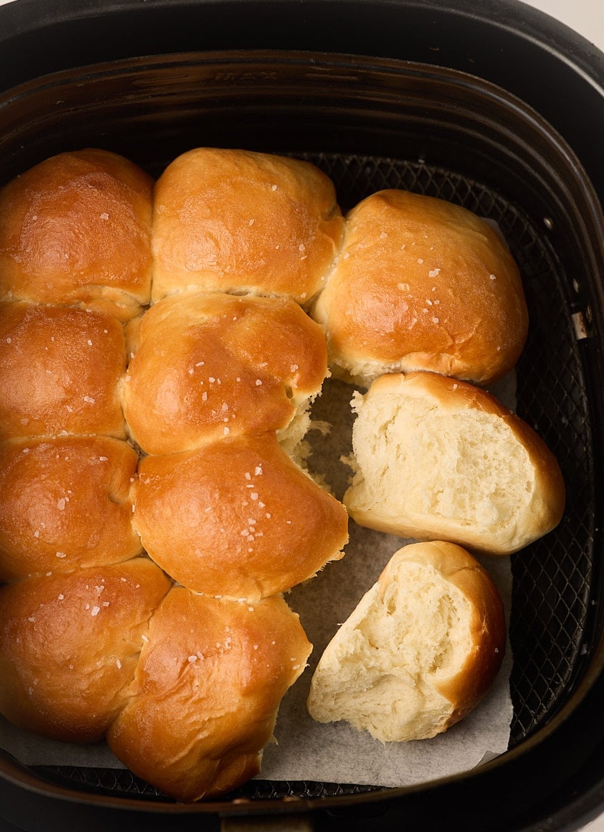 Master Fluffy Air Fryer Dinner Rolls: No Knead, No Wait